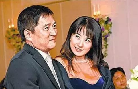 瀟灑迎接單身!《家有仙妻》戈偉如敢愛敢恨「兩度離開豪門超乾脆」 比起妻子「更重視當母親」55歲仍美翻