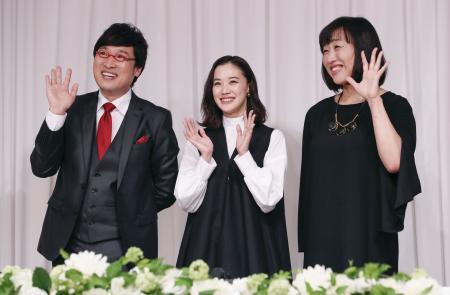 震撼演藝圈！絕美女星「嫁給大9歲諧星」粉絲崩潰　曝「交往1個月閃嫁原因」網融化：這就是愛情❤ 