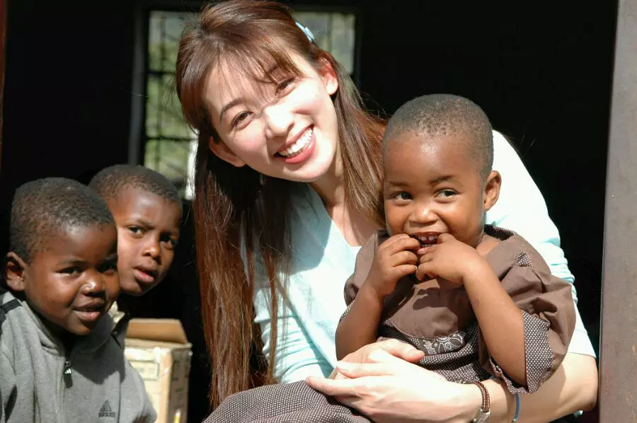 相差7歲姊弟戀!林志玲年賺2億元 日本尪被起底「身價差10倍」網曝:他是一間學校的董事