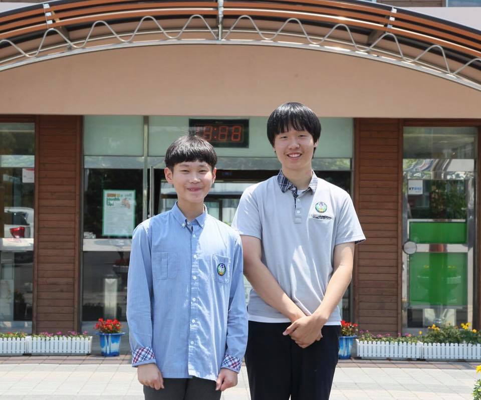 暖心！南韓國中生拾金不昧還30萬韓元錢包 失主霸氣回饋全校125份披薩