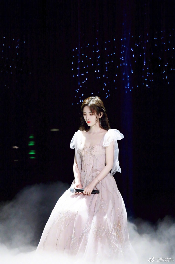 劉詩詩被打敗!網票選「最新古裝4大女神」 冠軍「24歲史上最仙白蛇」紅到日本:4000年一遇美女❤