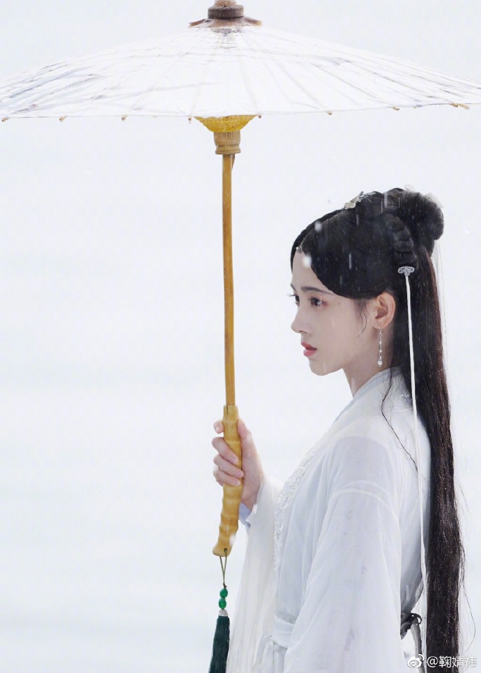 劉詩詩被打敗!網票選「最新古裝4大女神」 冠軍「24歲史上最仙白蛇」紅到日本:4000年一遇美女❤