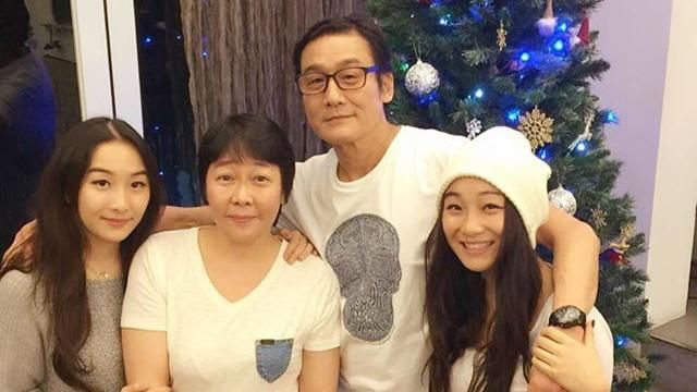 愛妻被嫌配不上！梁家輝霸氣反擊：「我太太是最完美的女人」　奉勸天下男人「婚姻是一生一世的事」