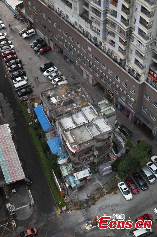嫌4000萬補償太少！全球最狂釘子戶「獅子大開口要13億」才肯搬　曝光「17年後貪心下場」網看傻
