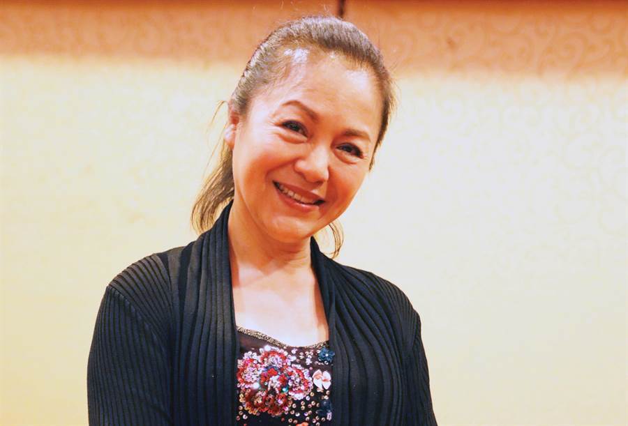 就怕沒命撐！潘麗麗曝「閃暈送急診」查不出病因　「改變生活重心」58歲重拾健康：一個人也自在