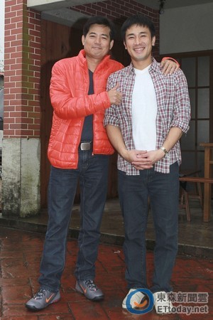 蕭大陸「與小22歲侯怡君交往20年」坦言：不差那張紙　首曝不婚原因「女方父母從不催婚」