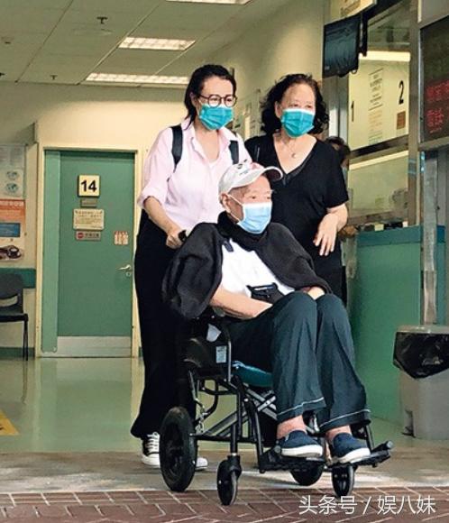 女星為照顧雙親「10年不肯談戀愛 」! 放棄大好事業「花百萬積蓄」只想在爸媽身邊:他們年輕太辛苦了