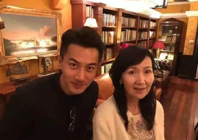 當紅隱退嫁富商！婚姻被插足「失去孩子被判無法生育」又離婚　堅強撐過「與養女相依為命」64歲現況曝光