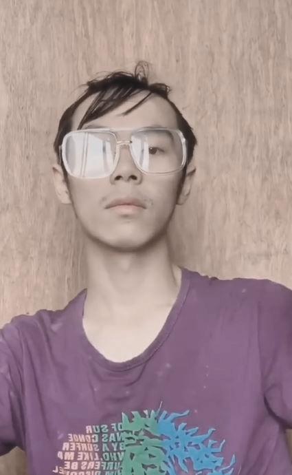 被說太邋遢！宅男某天「突然精心打扮」　一轉頭「無神大叔→高顏值男神」爸媽傻住：你是誰啊
