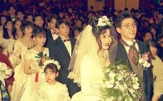 童年坎坷！姜育恆不捨母「苦撐家計過勞離開」　負債破產「妻子共患難」今三口苦盡甘來