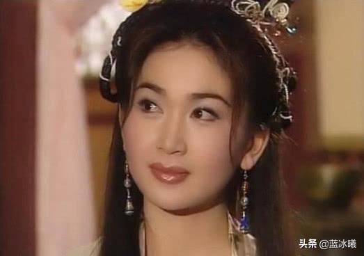 都說「趙麗穎太保守」演不好妲己,當看到她的定妝照後,全網沉默!