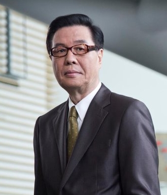 72歲龐祥麟喜獲「家族五代唯一千金」贈百萬名車 「帥兒接棒出道」曝從影40多年唯一遺憾