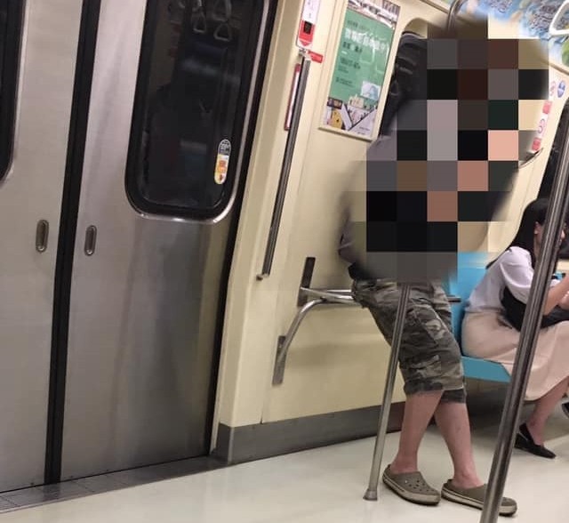 工人搭捷運被拍照！國中生嘴壞「又臭又髒耶」：難怪台灣有罷工　網友起底「已經不是第一次」直搖頭