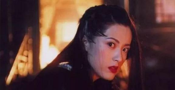 她是章子怡同學「三任男友皆是影帝」卻無疾而終　年過40今仍單身美貌如初