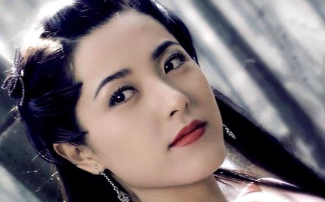 她是章子怡同學「三任男友皆是影帝」卻無疾而終　年過40今仍單身美貌如初