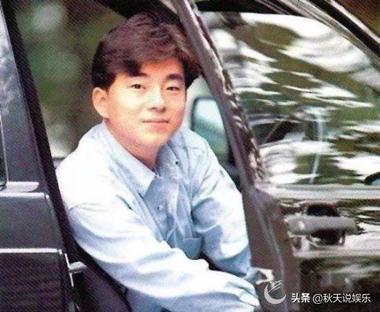 他曾和張學友齊名，和大7歲女星相戀16年分手，如今55歲另尋真愛