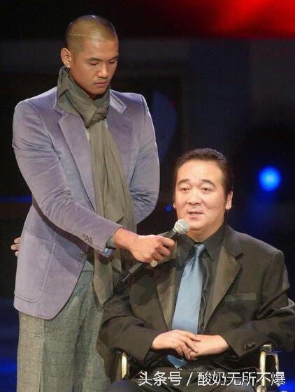 「花系列」趙學煌「下半身沒知覺」癱了20年　 妻伴漫長復健「身體大進步」一人開餐廳撐家計