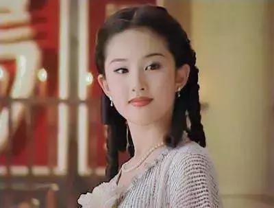 她20歲爆紅40歲曾自殺，離了兩次婚，卻活成太多女人渴望的樣子