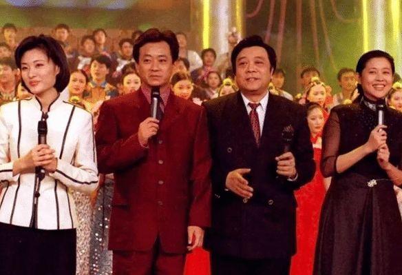 相守40年！萬沙浪「失足腦部受傷」妻離子散想不開　最低谷遇女友「為他賣3棟房」甜笑：來生不要遇見他