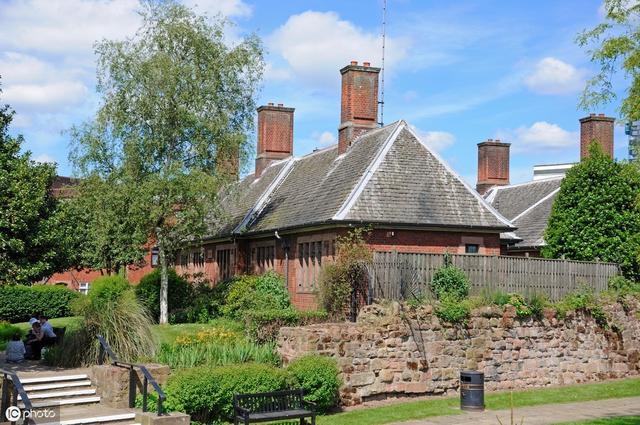 105歲老人說出長壽秘密「答案超驚人」　12歲發誓不婚不生「女人當自強」單身卻快活