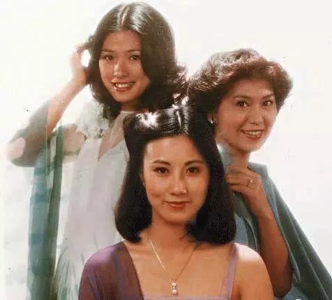 「結過2次婚」兒大喜之日送媳婦「拳頭大小」金牌　「4兒女不同爸」相處沒隔閡