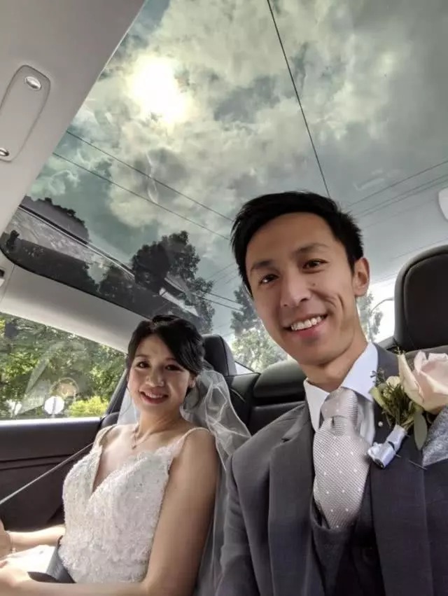 「結過2次婚」兒大喜之日送媳婦「拳頭大小」金牌　「4兒女不同爸」相處沒隔閡