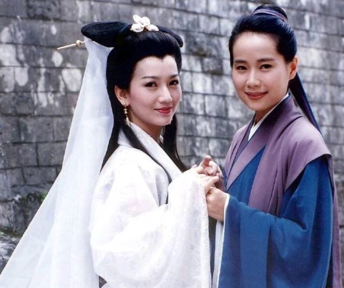 比鄭秀文還能忍！嫁入豪門31年，丈夫出軌頻傳仍選擇原諒，葉童的忍耐背後藏著什麼？