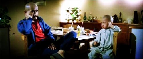 1歲就揚名影壇「長大外型酷似謝霆鋒」備受看好　今卻靠「賣水果維生」令人不剩唏噓