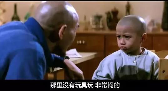 1歲就揚名影壇「長大外型酷似謝霆鋒」備受看好　今卻靠「賣水果維生」令人不剩唏噓