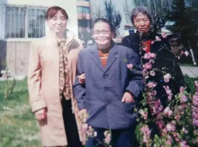 我們極樂世界見!菩薩老媽時候到了…「邊打坐念經」離開世界:人間最圓滿的道別