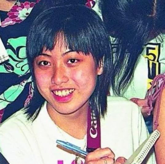 打敗前港姐嫁入豪門!中學學歷「兩女共侍一夫」爭寵14年 「高情商勝出」坐擁400億身家