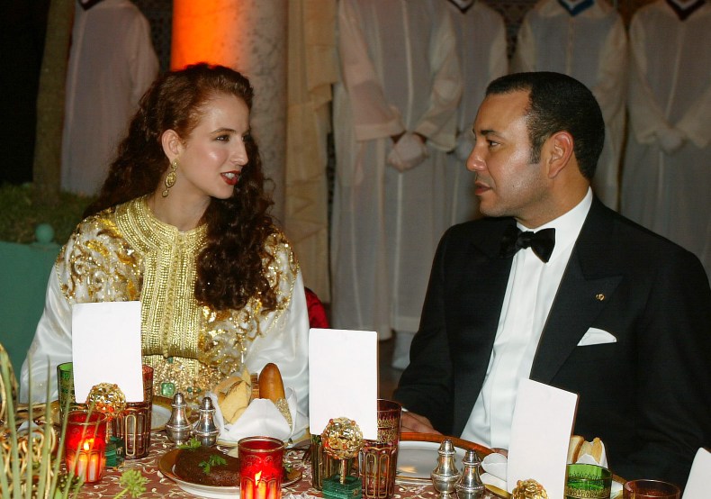 王室「灰姑娘」都沒好結果?摩洛哥王妃「傾倒風流國王獨佔後宮」,卻已神秘失蹤2年!