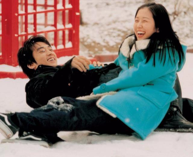 女星憂鬱輕生年僅27歲！母不捨「女兒終身未婚」低調幫冥婚　同劇男主角12年不忘墳前悼念