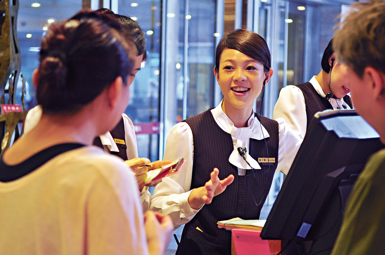 佛心企業！鼎泰豐員工曝「三餐免錢休假照吃」　老闆租房「讓員工按摩睡午覺」還加碼送新人福利