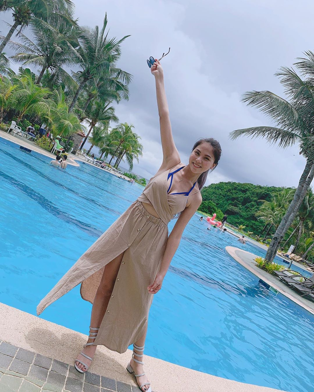 小鄧紫棋「出遊曬美照」被抓包:腋下黑黑的 她不刪照「高EQ化解尷尬」網讚:果然是女神