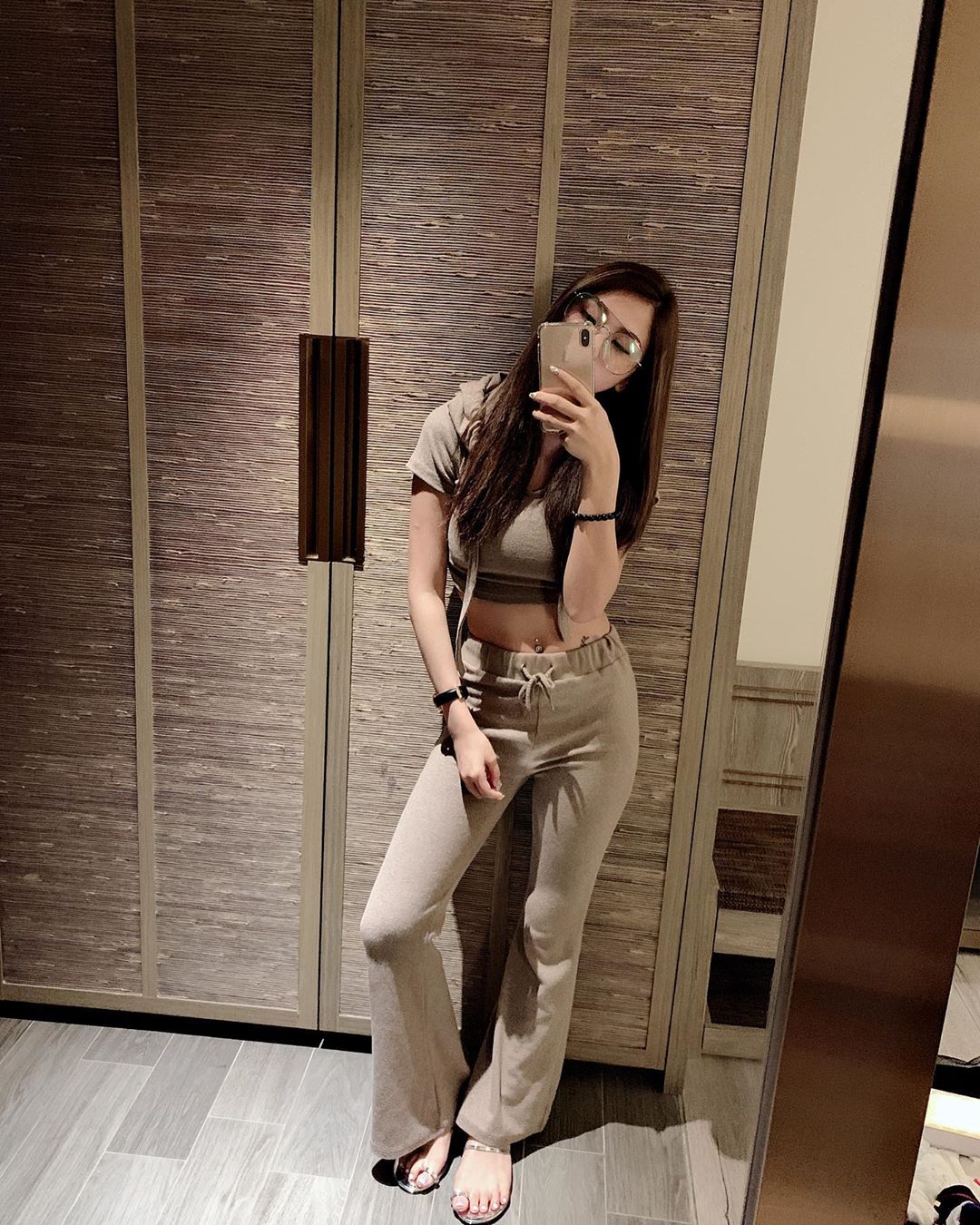 小鄧紫棋「出遊曬美照」被抓包:腋下黑黑的 她不刪照「高EQ化解尷尬」網讚:果然是女神