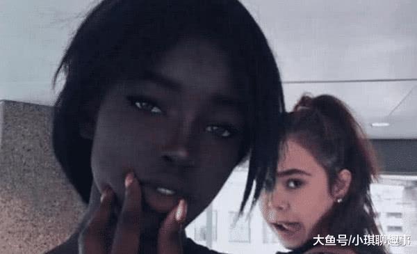 非洲「劉亦菲」欺騙了多少人？離開PS美顏，素顏未修圖放大後：被手暴露真實顔值！