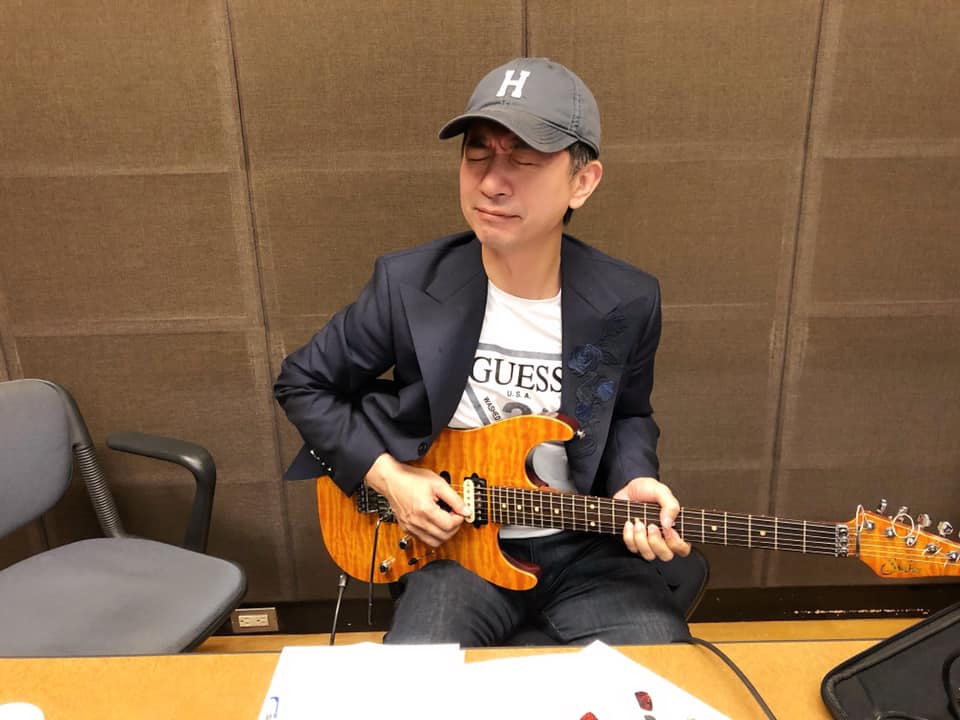 53歲黃舒駿晉升哈佛校友！「3年砸300萬」同學都是企業家　小24歲嬌妻「宛如單親媽」卻無怨言