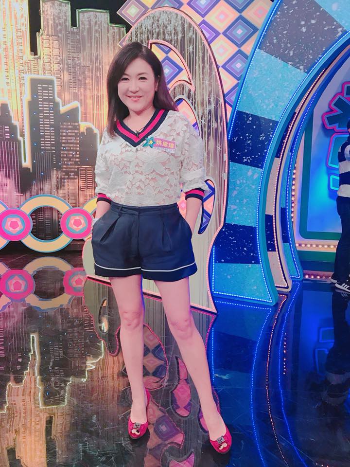 因「檳榔姊妹花」 爆紅陷憂鬱！厭當女丑想不開「轉行當心理師」　聞分居10年夫變臉：不是很想聊