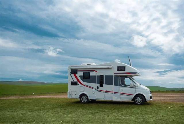 越來越多老人選擇「新型養老」：既不用去養老院，也不拖累子女