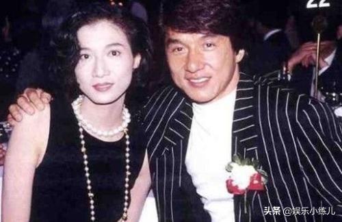 成龍私生女自幼遭排斥「管教過度報警抓母」　「小龍女20年遭遇」讓人感慨萬千