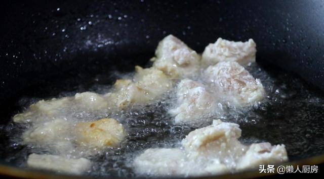 雞胸肉太老不好吃？教你雞胸肉最香的做法，外皮酥脆肉嫩不柴