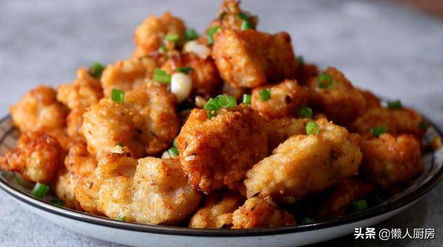 雞胸肉太老不好吃？教你雞胸肉最香的做法，外皮酥脆肉嫩不柴