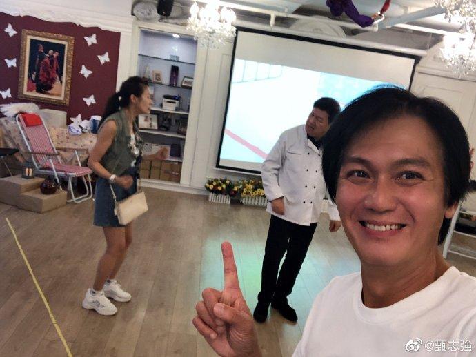 最帥展昭「愛上大23歲女富豪」母子戀被嘲吃軟飯　「重提72歲前女友」他有感而發今49歲仍單身