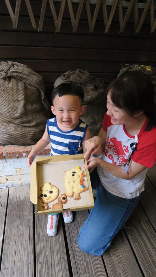 女星曝5歲陰影淚問「媽媽為何不愛我」　為人母後「病到床上發抖」才醒悟：可惜媽媽已不在