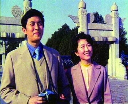 「移情別戀逼離婚」前妻輕生年僅35歲留下女兒　岳父氣到病發亡今「小三轉正」一家四口和諧