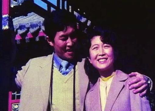 「移情別戀逼離婚」前妻輕生年僅35歲留下女兒　岳父氣到病發亡今「小三轉正」一家四口和諧