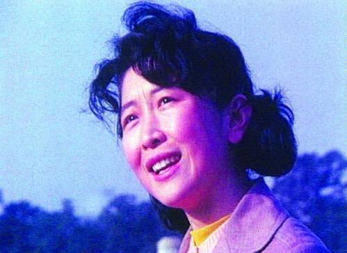 「移情別戀逼離婚」前妻輕生年僅35歲留下女兒　岳父氣到病發亡今「小三轉正」一家四口和諧