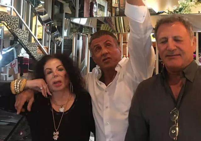 98歲老母「全臉整形失敗」自嘲像「乾癟核桃」　「第三任老公比兒大1歲」情史豐富