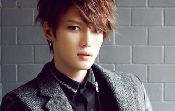 3歲被棄養「養父家8個姐姐都寵他」 爆紅後「生母主動相認」他超暖處理被讚爆:心中有愛的男人